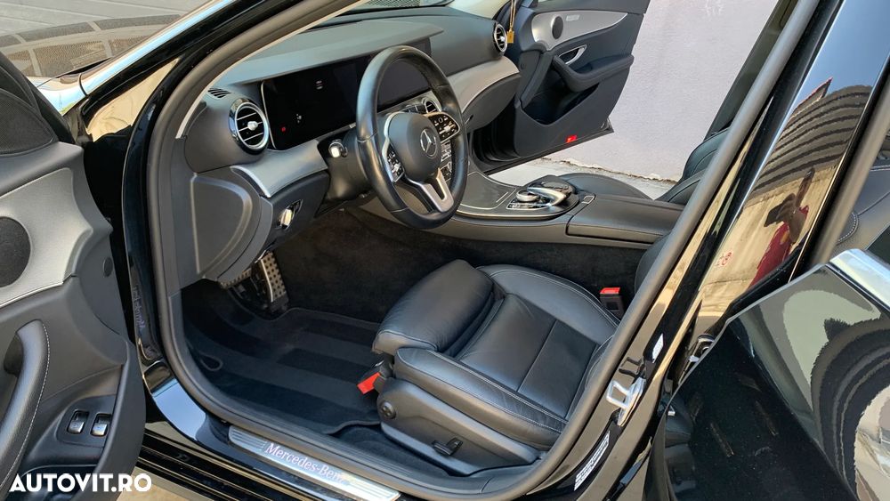 Mercedes-Benz E 300 Aut. - 12