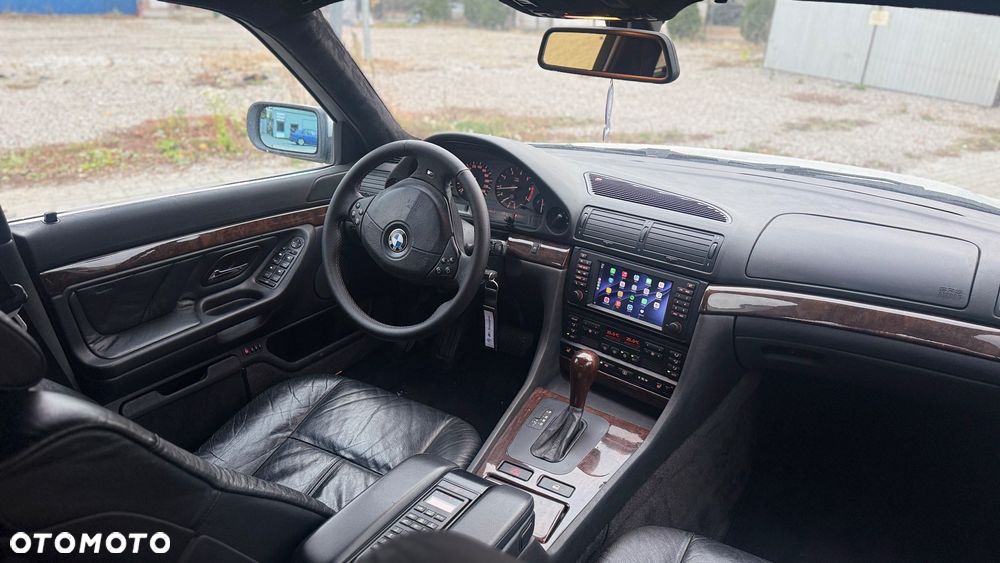 BMW Seria 7 740i - 9