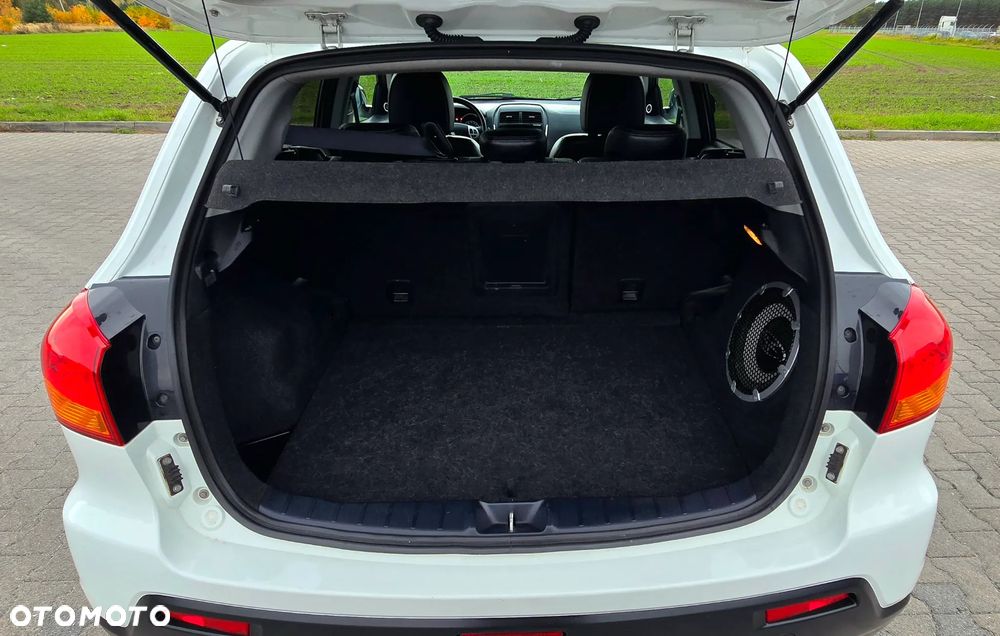 Mitsubishi ASX 1.8 DID Instyle NAVI 4WD AS&G - 32