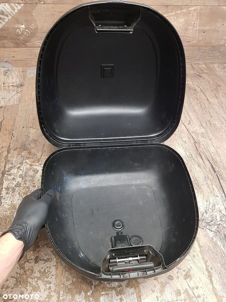 Kufer centralny Road Polo - 10