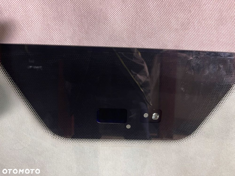 mercedes g w463 szyba przednia 2 sensory cała grzana 1997-2013 - 2