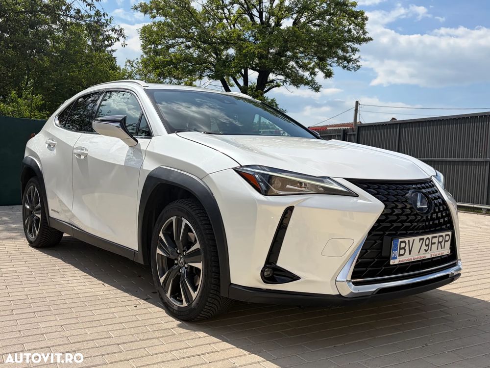 Lexus UX 250h Business Edition - 30