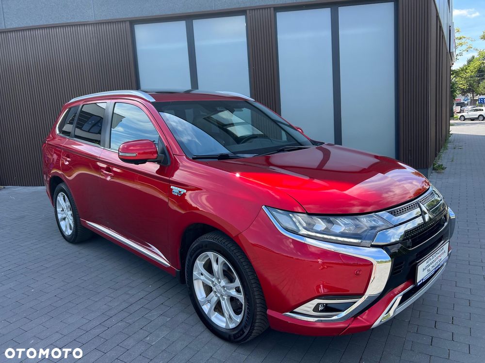 Mitsubishi Outlander 2.4 4WD Diamant - 2