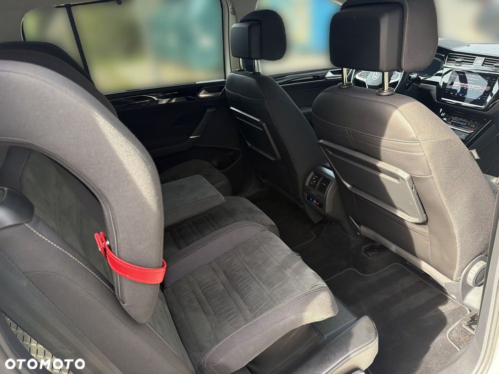 Volkswagen Touran - 18
