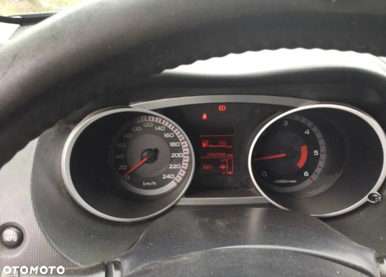 Mitsubishi Outlander 2.2 DI-D 4WD Instyle - 6