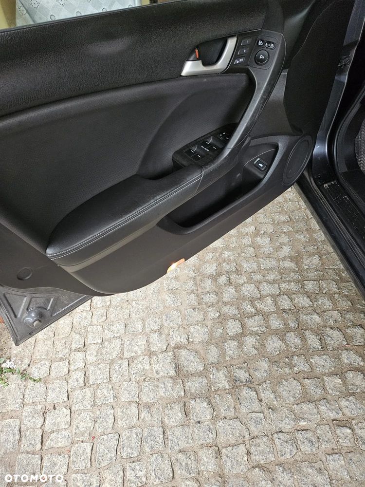 Honda Accord 2.0 Executive Navi - 10