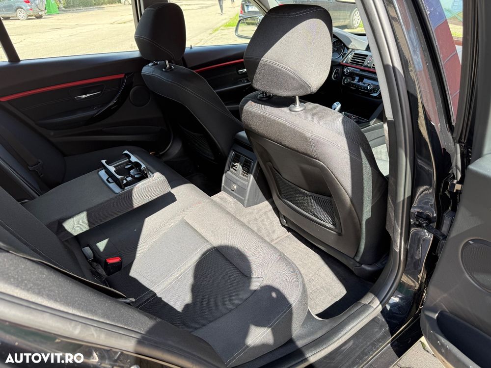 BMW Seria 3 318d Touring Aut. Sport Line - 14