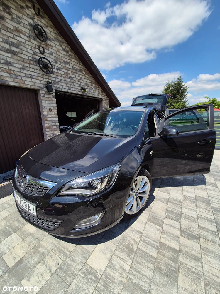 Opel Astra 2.0 CDTI DPF 150 Jahre - 1