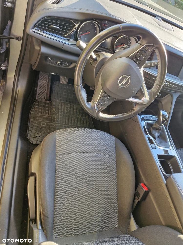 Opel Insignia 1.5 T Enjoy S&S - 14