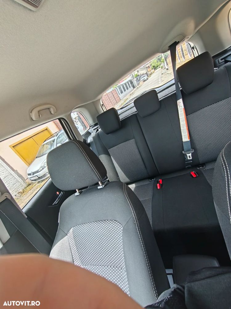 Suzuki Vitara 1.0 Passion - 6