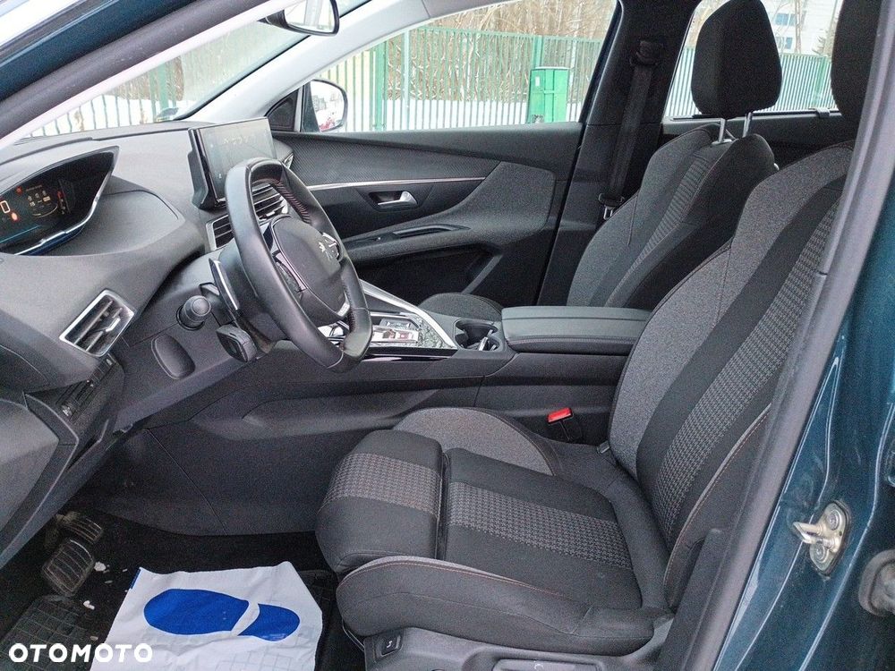 Peugeot 5008 1.2 PureTech Active Pack S&S EAT8 - 10