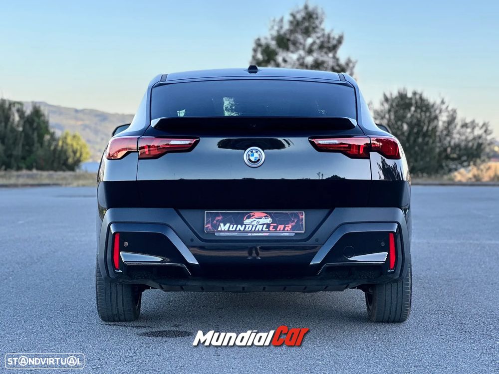BMW iX2 eDrive20 - 29