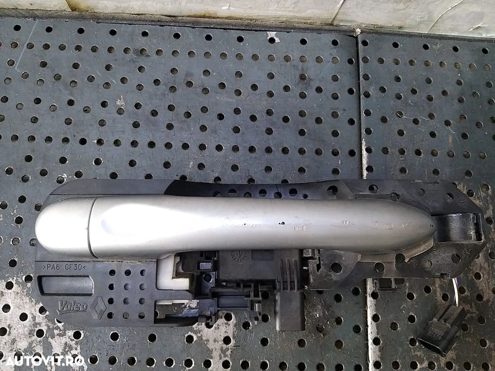 Maner usa dreapta fata cu senzor renault megane 3 806060042r - 1