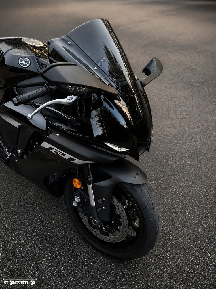 Yamaha YZF R1 - 21