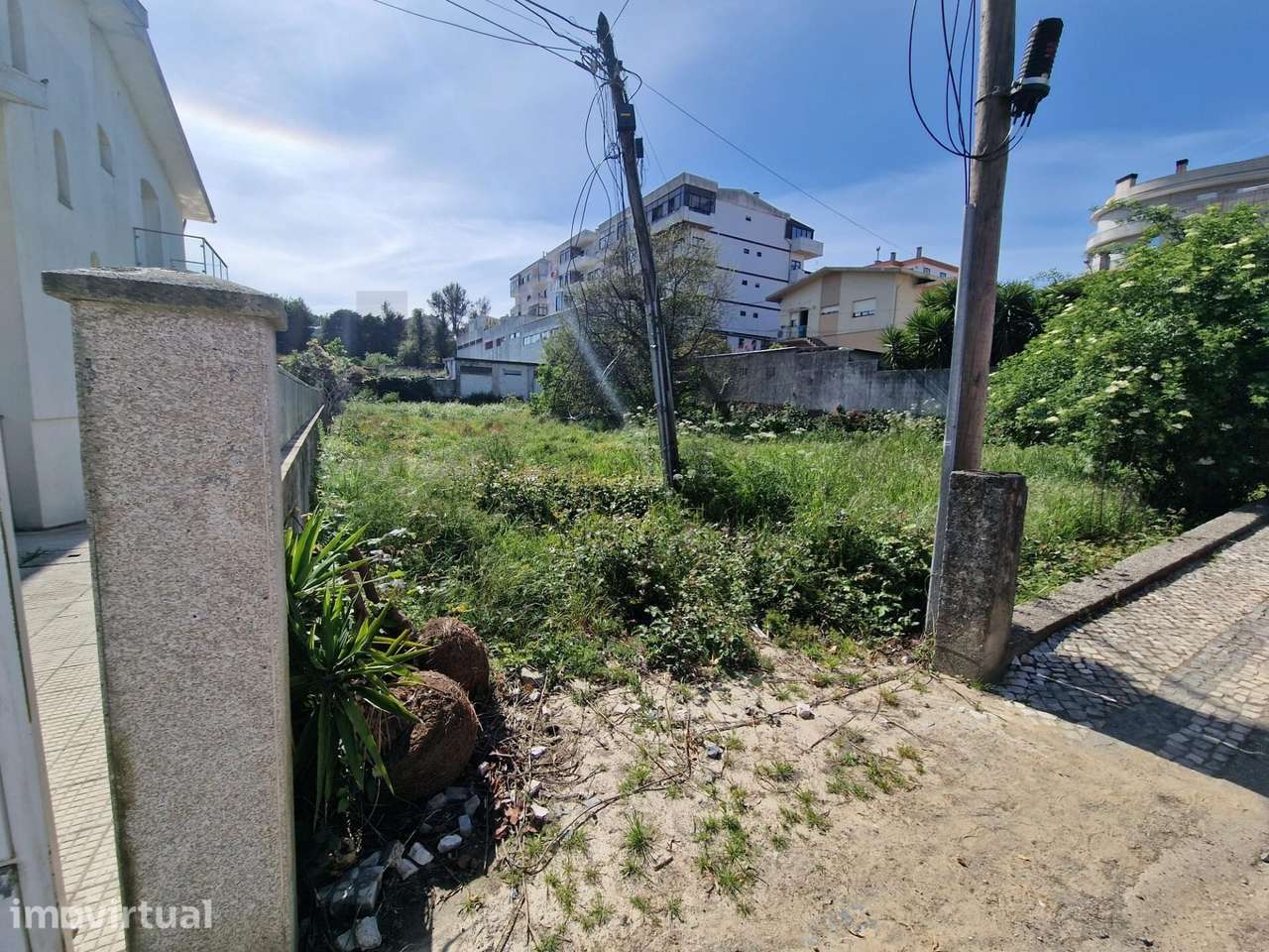 Terreno urbano com excelente localização no centro de São João da Made - Grande imagem: 4/7
