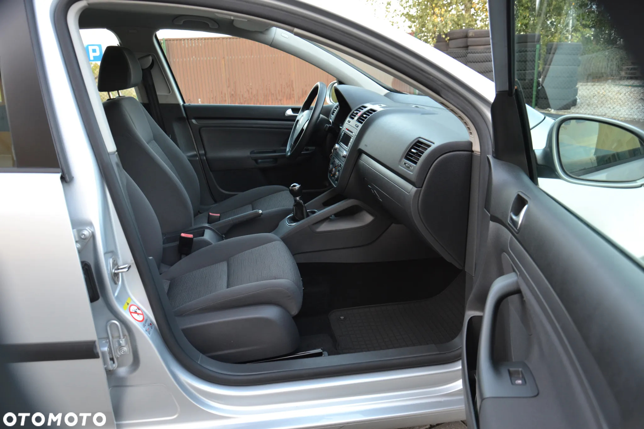 Volkswagen Golf 1.4 Comfortline - 27