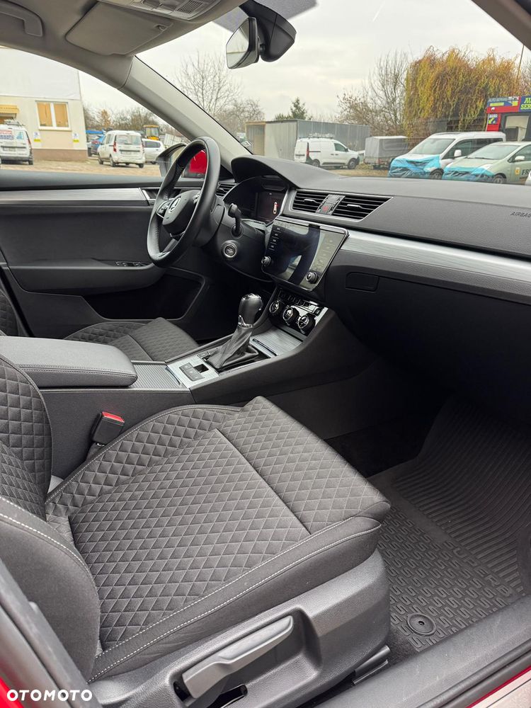 Skoda Superb 2.0 TSI Ambition DSG - 23