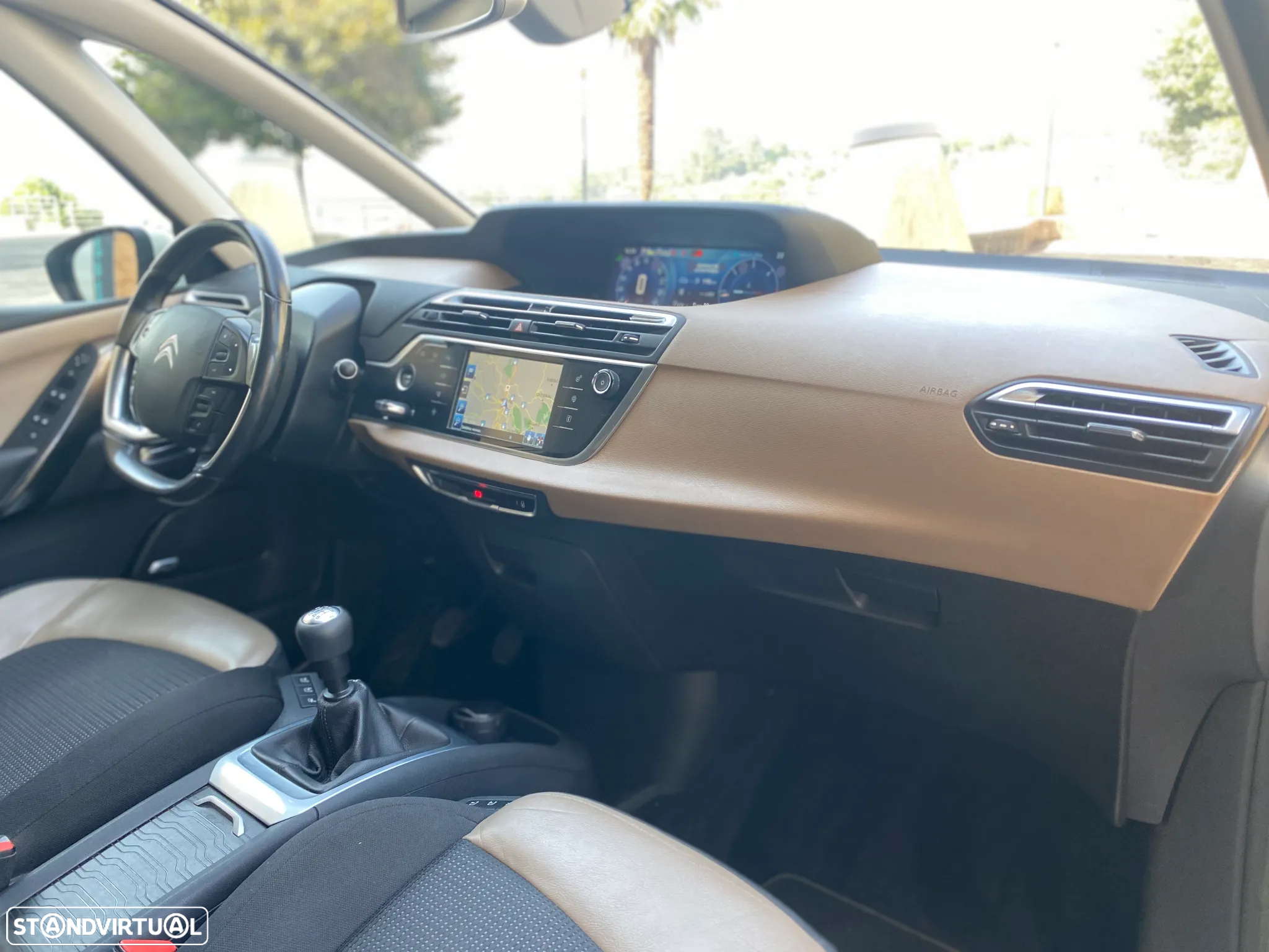 Citroën C4 Grand Picasso 1.6 e-HDi Exclusive - 12