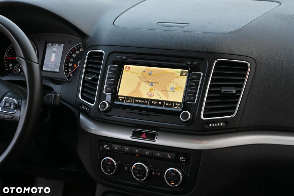 Volkswagen Sharan 2.0 TDI DSG Highline - 22