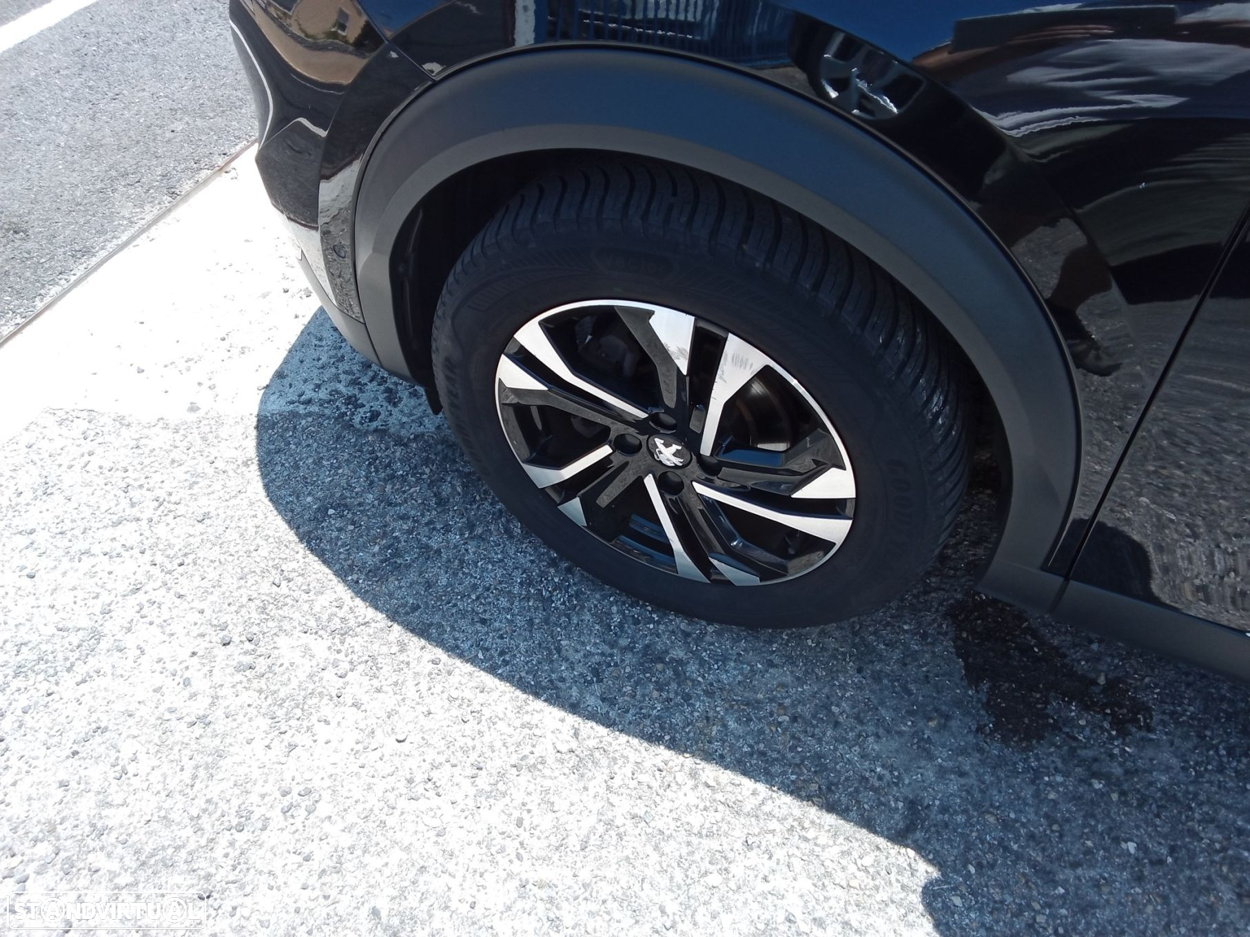 Peugeot 2008 1.5 BlueHDi GT Line - 9