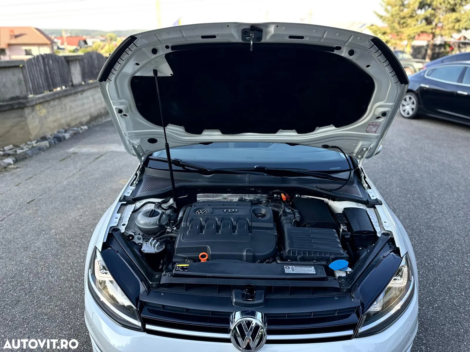 Volkswagen Golf 2.0 TDI (BlueMotion Technology) Highline - 26