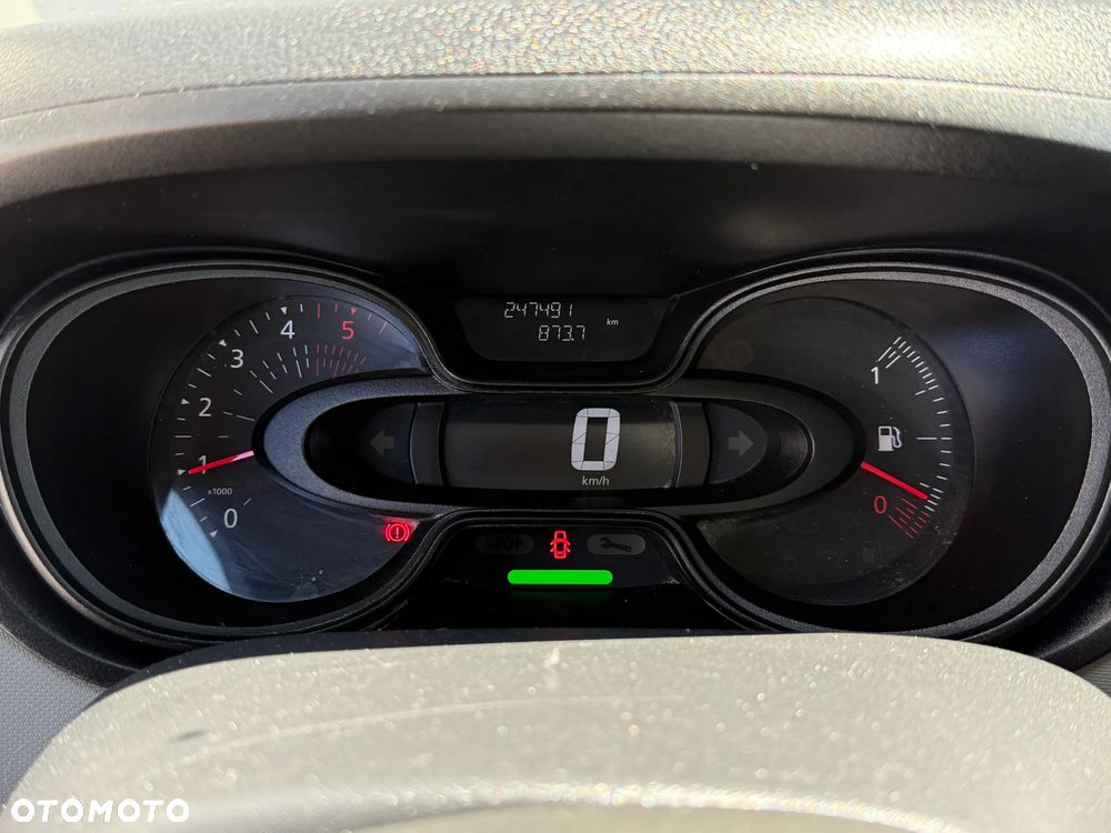 Renault Trafic - 19