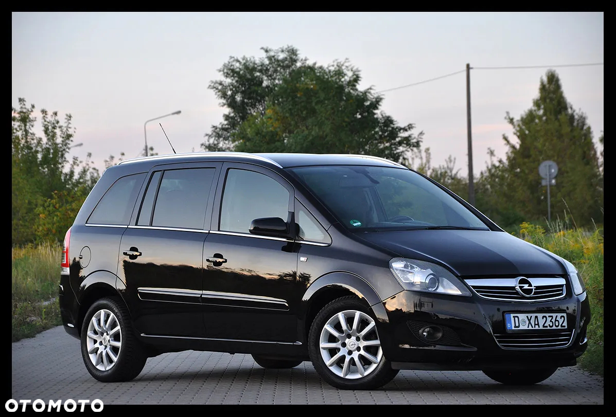Opel Zafira 1.8 Cosmo - 8