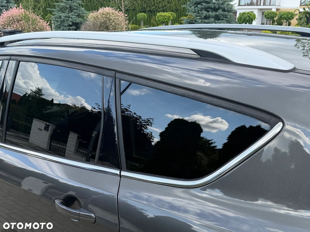 Ford Kuga 1.5 EcoBoost 2x4 Titanium - 29