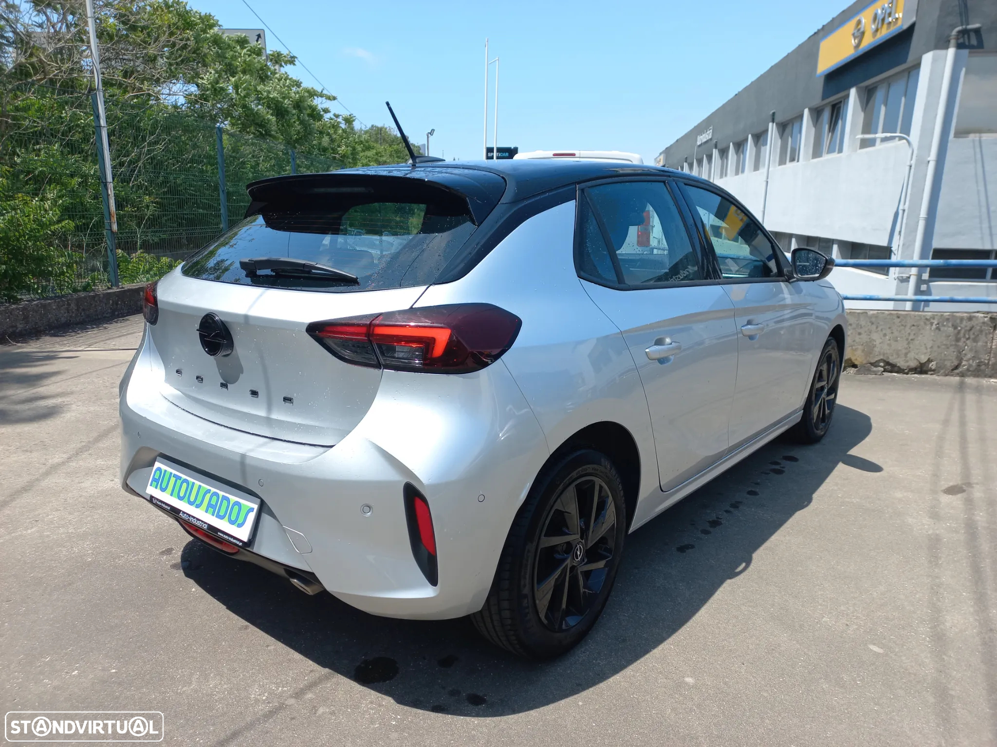 Opel Corsa 1.2 T GS - 9