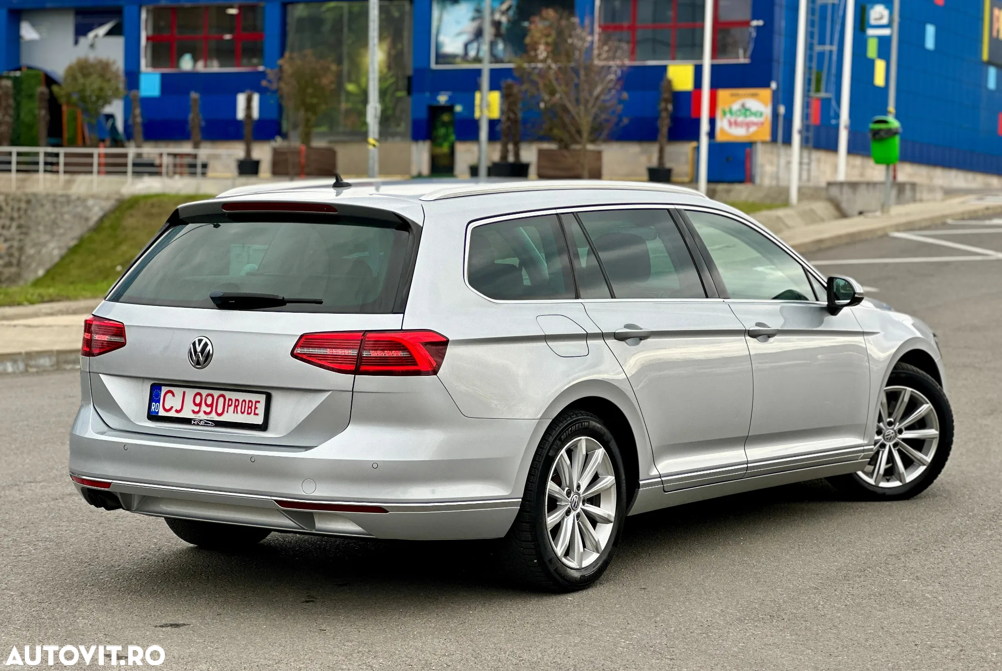 Volkswagen Passat Variant 2.0 TDI DSG Highline - 3