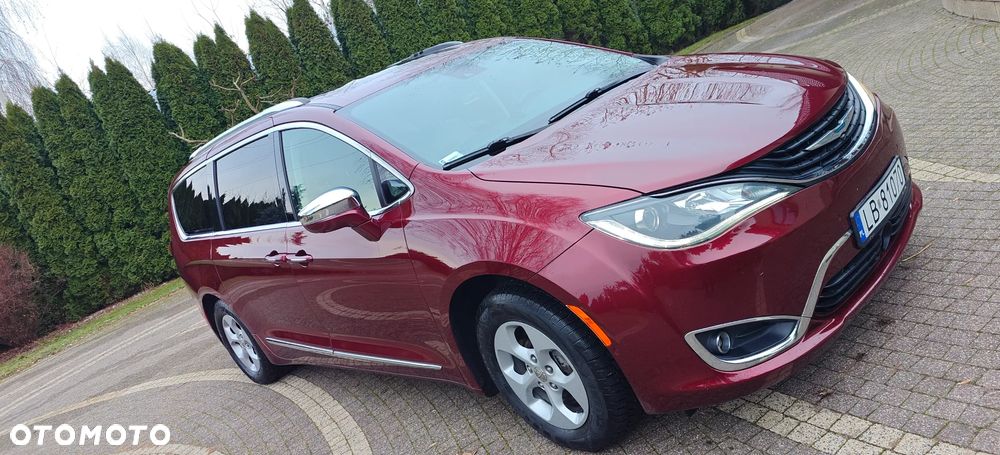 Chrysler Pacifica - 5
