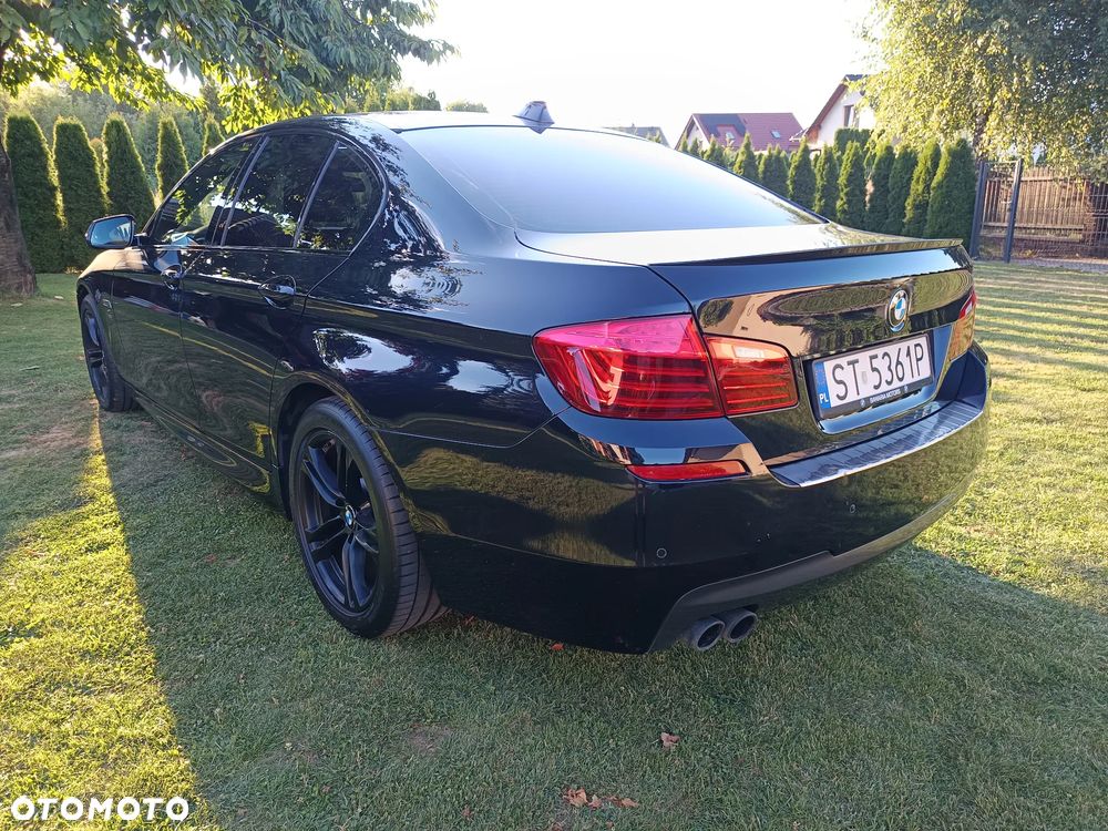 BMW Seria 5 520d xDrive - 11