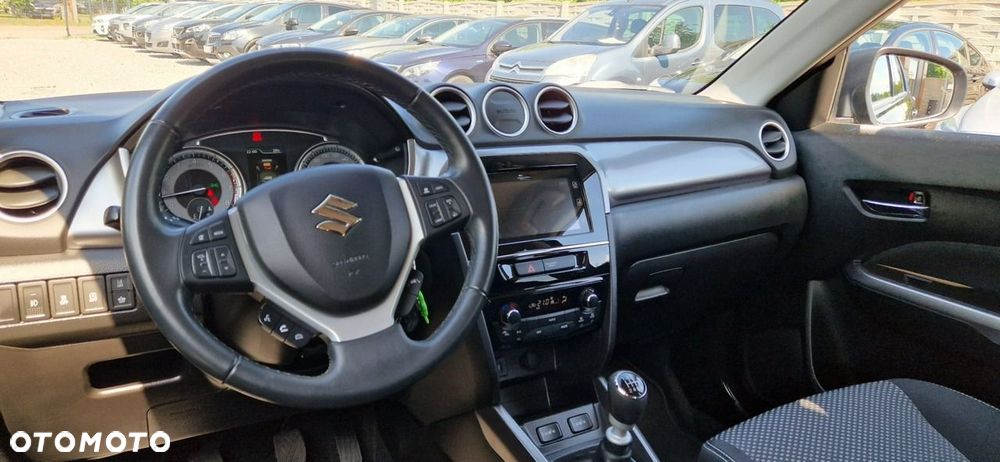 Suzuki Vitara - 23