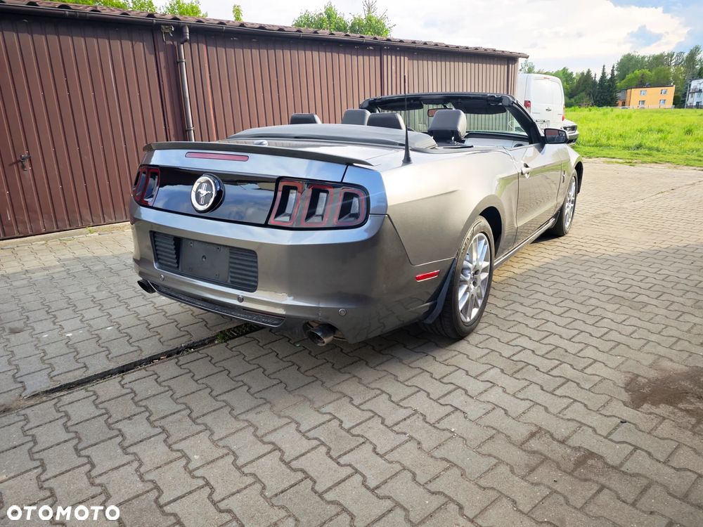 Ford Mustang 3.7 V6 - 3
