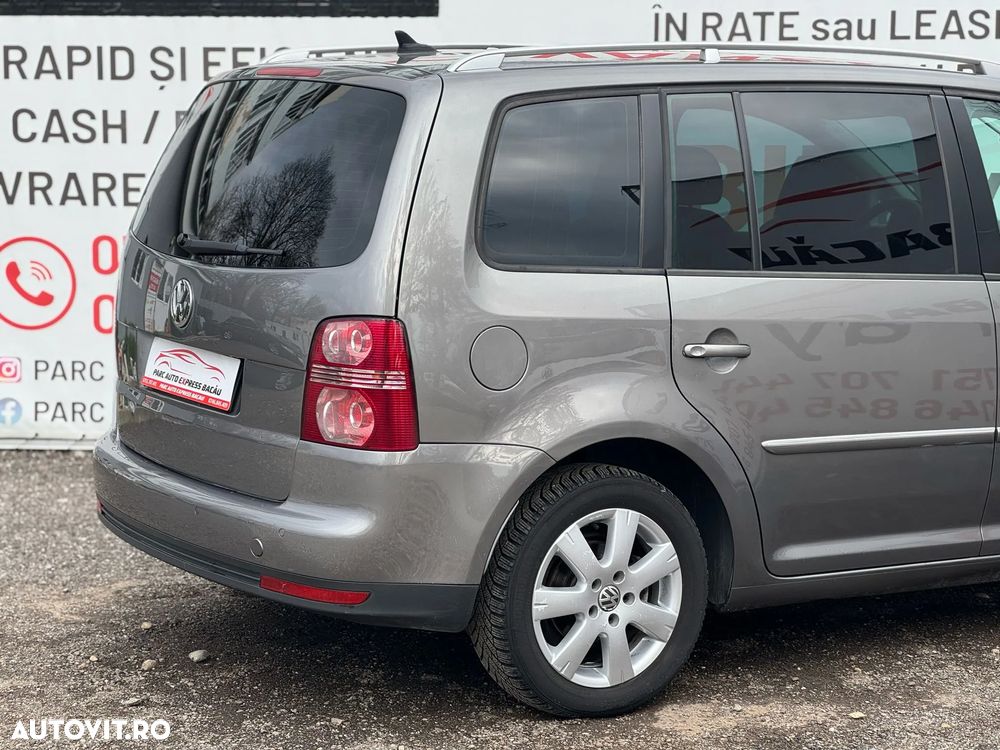 Volkswagen Touran 2.0 TDI DPF DSG Trendline - 20