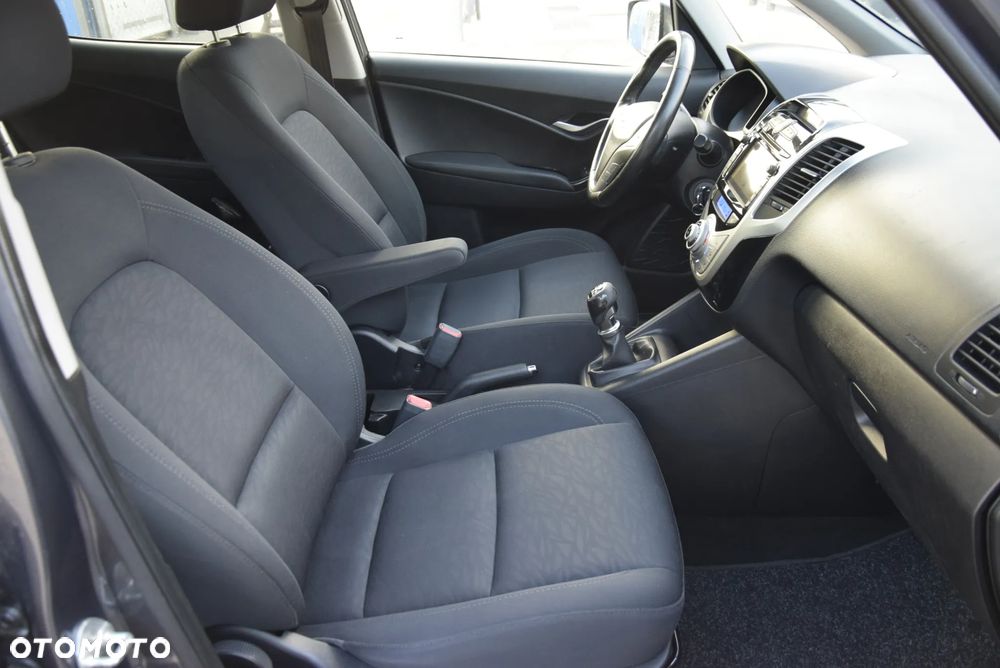 Hyundai ix20 1.6 BlueDrive Classic + - 12