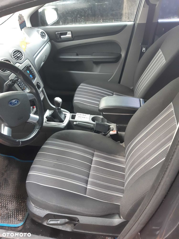 Ford Focus - 4