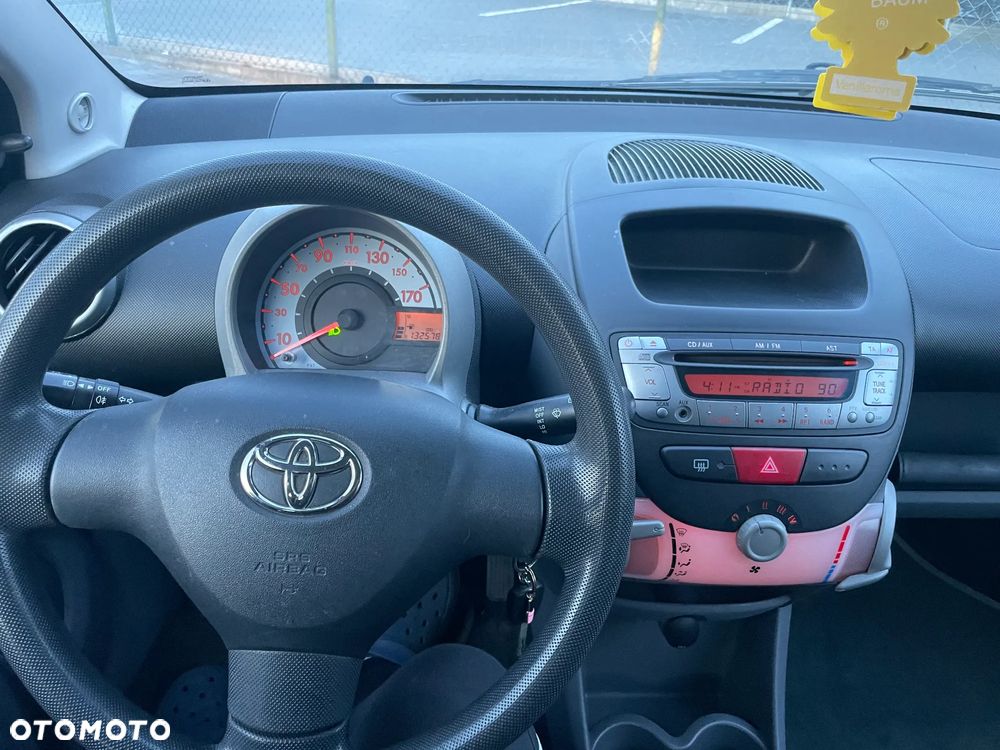 Toyota Aygo Black - 6