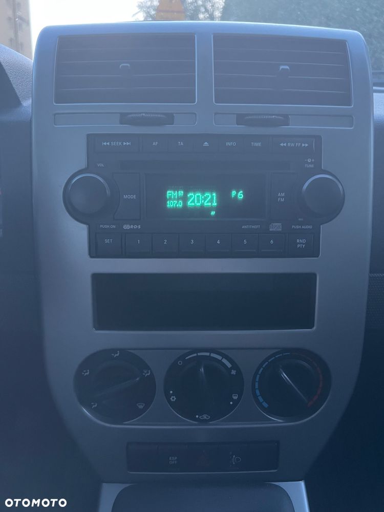 Jeep Compass - 10