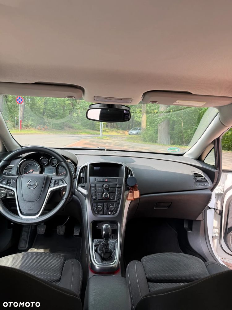 Opel Astra 1.4 T Sport - 13