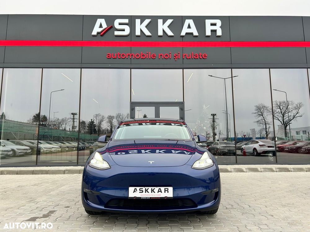 Tesla Model Y Long Range Dual Motor AWD - 4
