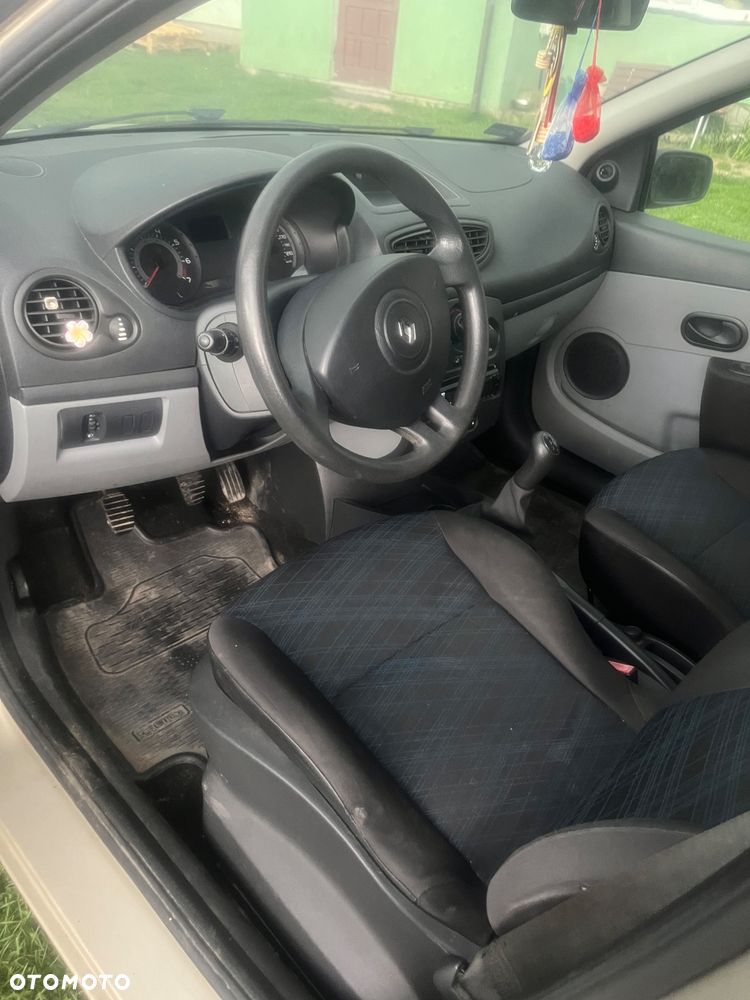 Renault Clio - 4