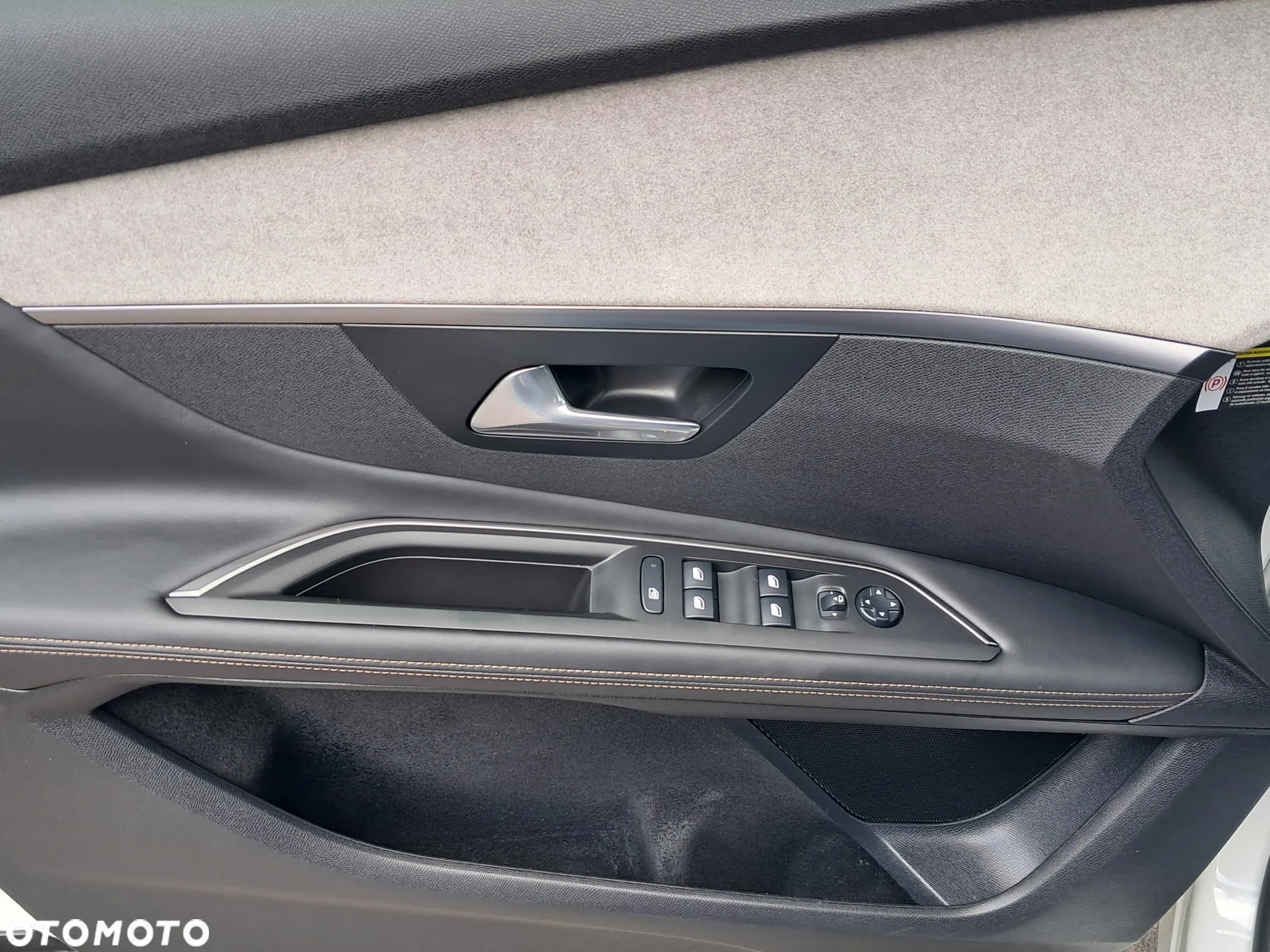 Peugeot 3008 BlueHDi 180 Stop & Start EAT8 GT - 25