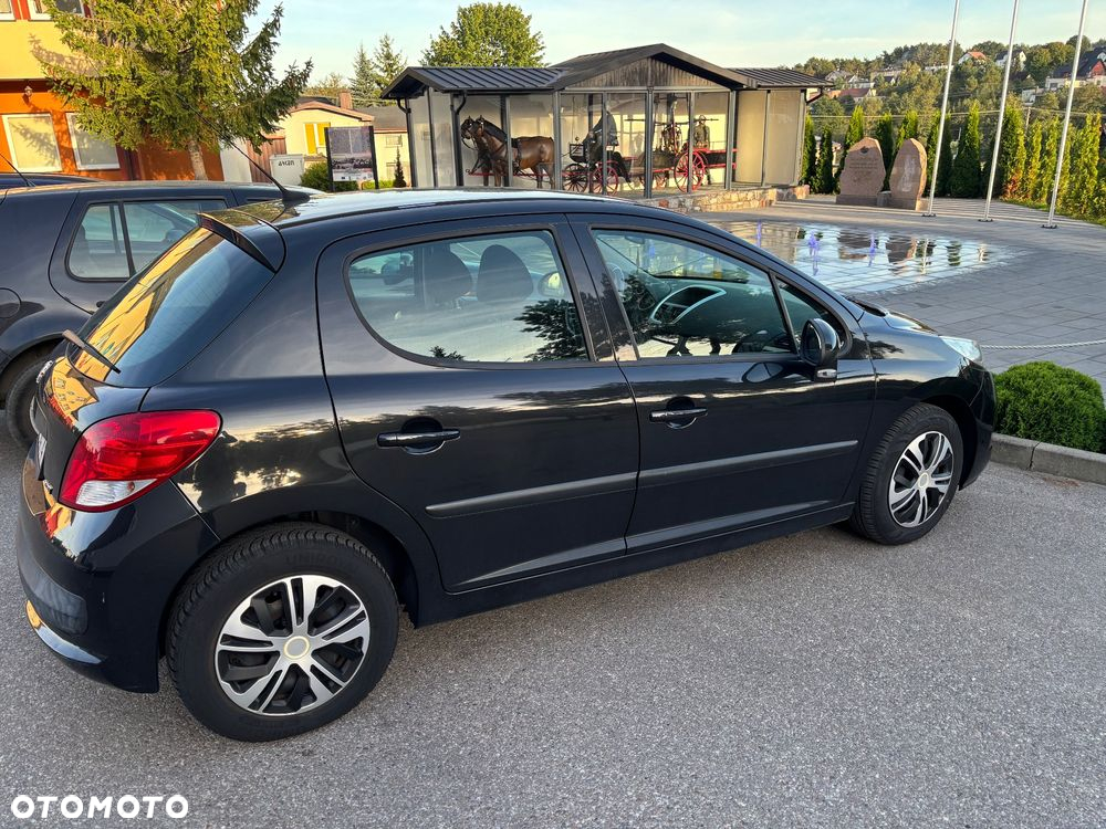 Peugeot 207 - 4