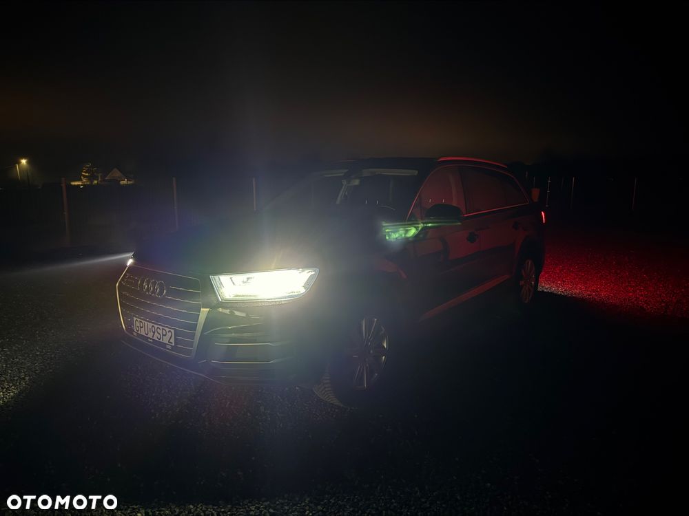 Audi Q7 - 15