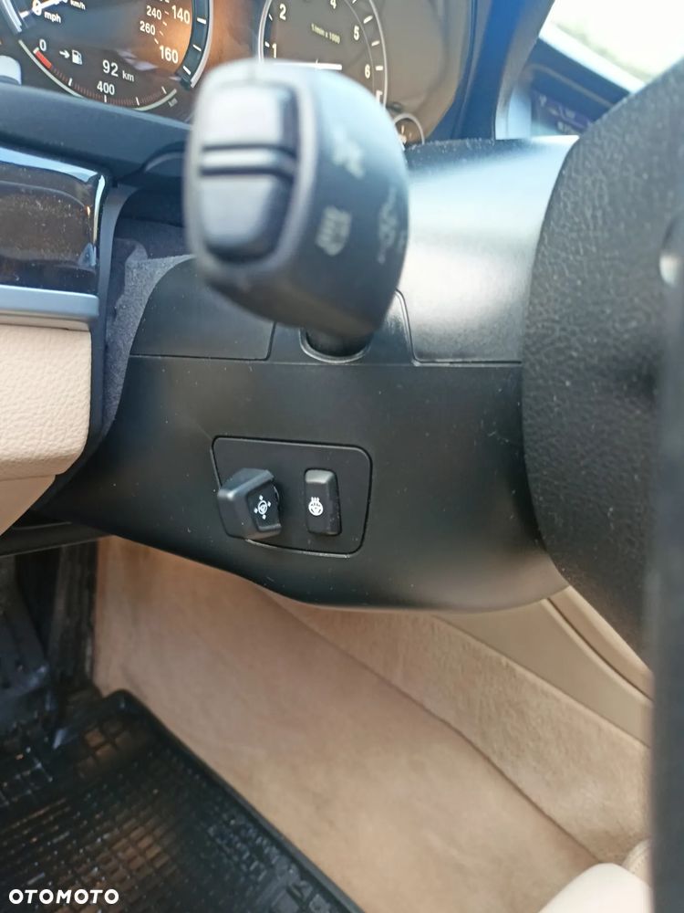 BMW Seria 5 535i Luxury Line - 9