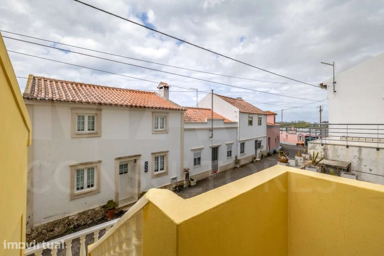 Moradia T2 + 2 Remodelada | Conforto, Espaço e Tranquilidade a Pou... - Grande imagem: 5/28