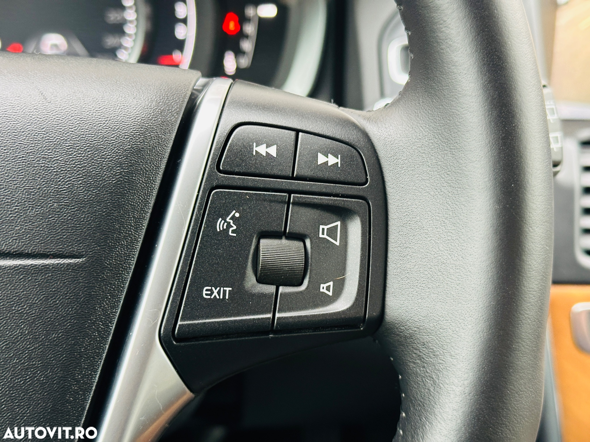 Volvo XC 60 D3 Geartronic Momentum - 35