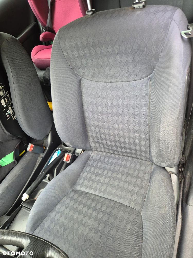 Honda Civic 1.4i - 8