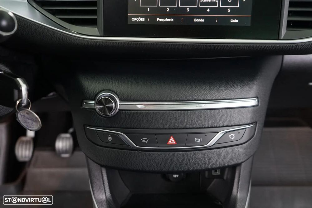 Peugeot 308 SW 1.2 PureTech Allure Pack - 30